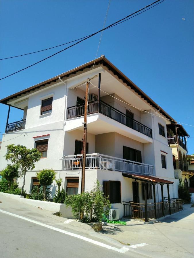 Gianni'S Apartment 1 By The Sea Амоляни Екстериор снимка
