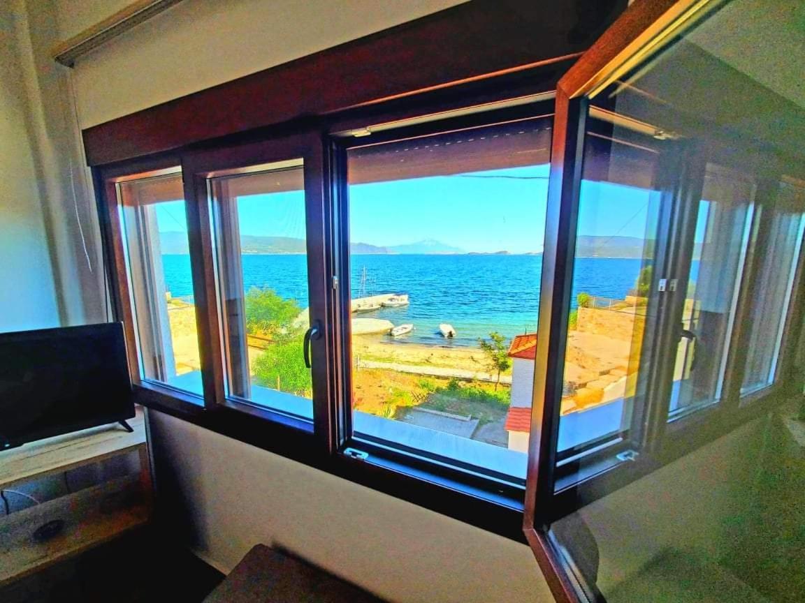 Gianni'S Apartment 1 By The Sea Амоляни Екстериор снимка